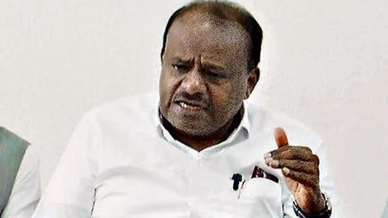 Kumaraswamy slams Priyank Kharge for raising issues concerning RSS
