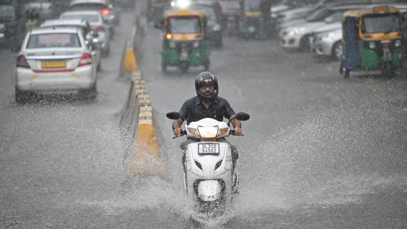 Delhi witnesses widespread rainfall; waterlogging, traffic snarls in several areas