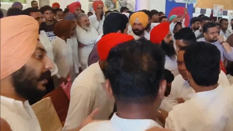 Pro-Channi slogans raised at Congress event in Barnala as infighting continues