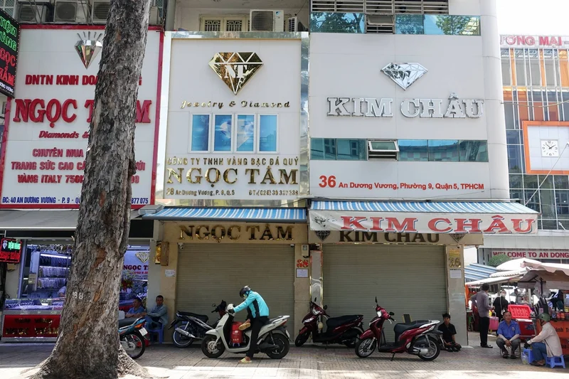 Diamond buyers in Vietnam are freaking out after gem scandal