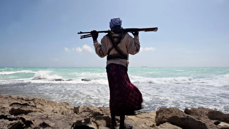 20 sailors kidnapped by Somali pirates near Yemen on US-sanctioned ship
