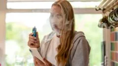 Vapes could lead to health harms in children, doctors warn