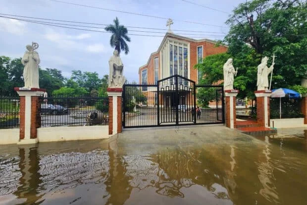 ‘Miracle’ keeps Dagupan church dry amid flooding