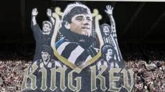 Newcastle and Liverpool united in tribute to legend Keegan
