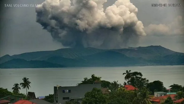 Taal Volcano logs 15 earthquakes after weeklong lull