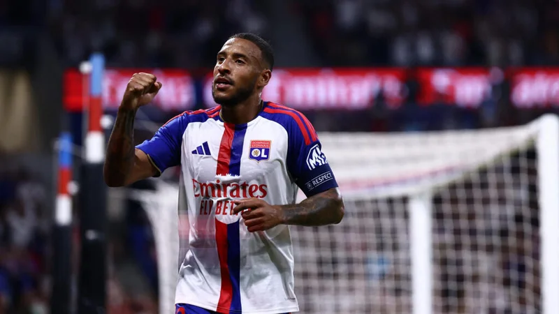 Champions League: Lyon defeat Prague and await Fenerbahce in playoffs