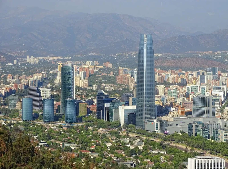 Chile Jails Four Fund Executives Before Trial in an Alleged US$193 Million Fraud
