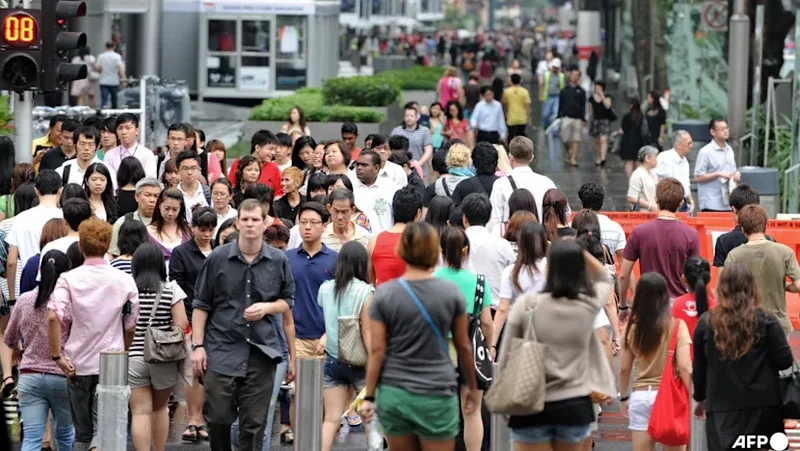 WP presses for support for youths and entrepreneurs; PAP says existing system provides opportunities