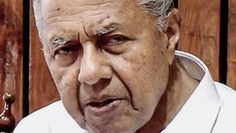 Pinarayi Vijayan criticizes UDF for suppressing student protests in Keralam