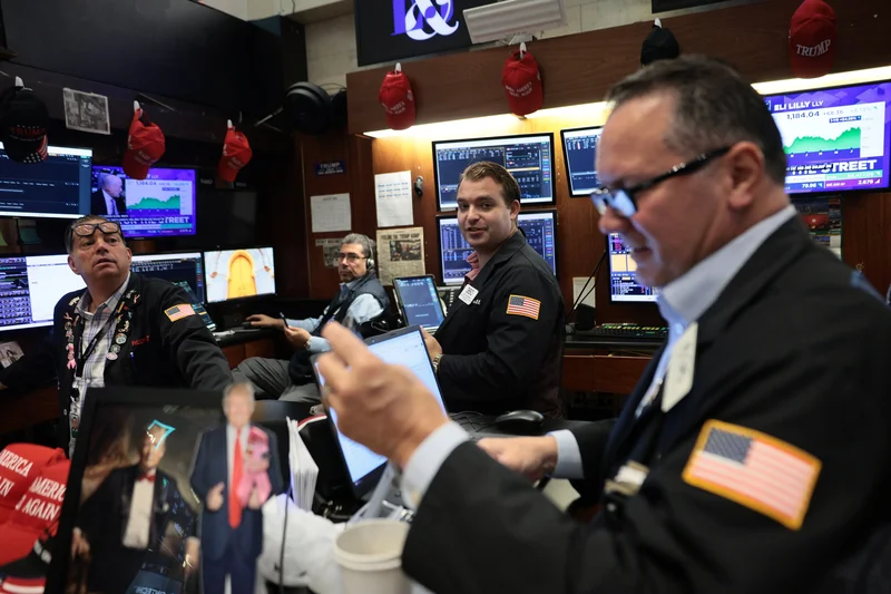 The biggest U.S. stocks have done great for you. Experts say not to get greedy