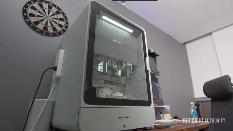This desktop CNC mill lets you carve 3D figurines with zero experience, and it’s now on Kickstarter