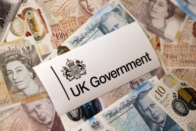 UK government investment arm cops to 40-hour leak of officials' contact details