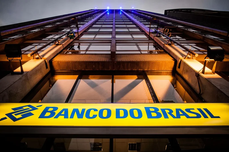 CVM Opens Case Against Banco do Brasil CEO, Finance VP