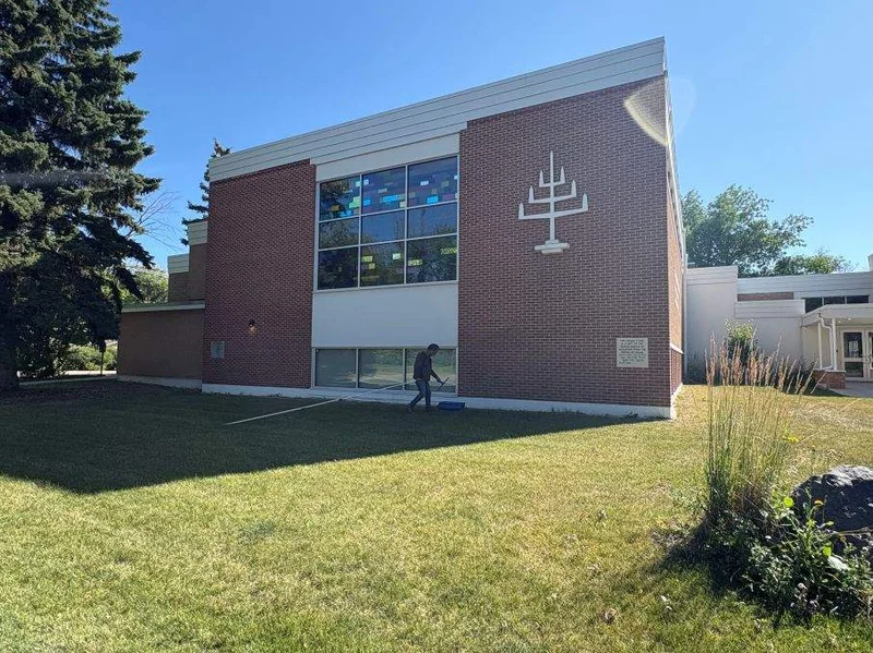 Saskatoon synagogue egged during Shabbat service, rabbi says