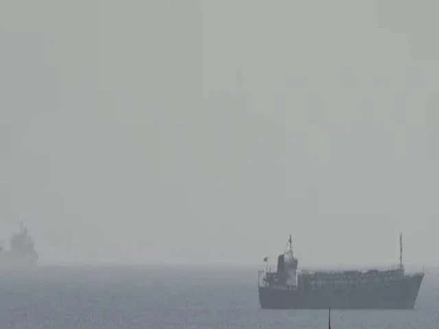 Tension eases as Iran, Oman seal Hormuz deal