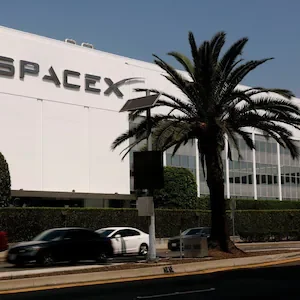SpaceX posts loss of $541 million in first report since record-setting IPO