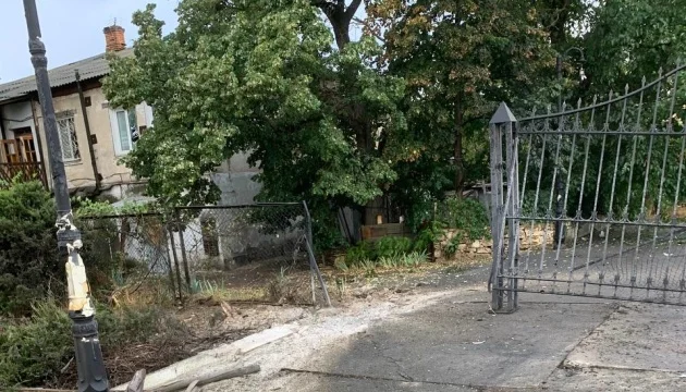 Russian artillery fire damages two Ukrainian Orthodox Church (Moscow Patriarchate) churches in Kherson
