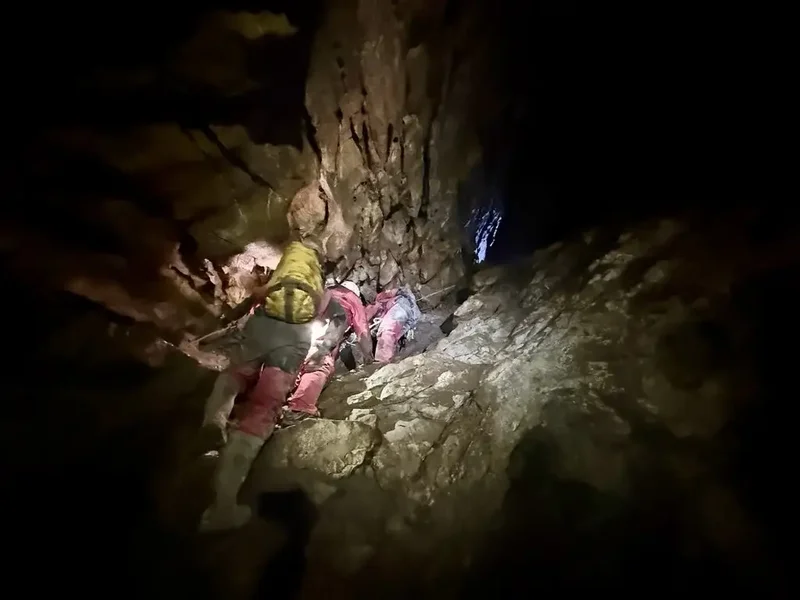 Rescuers use new tech to save caver trapped vertically in Alberta’s ‘Psych Squeeze’