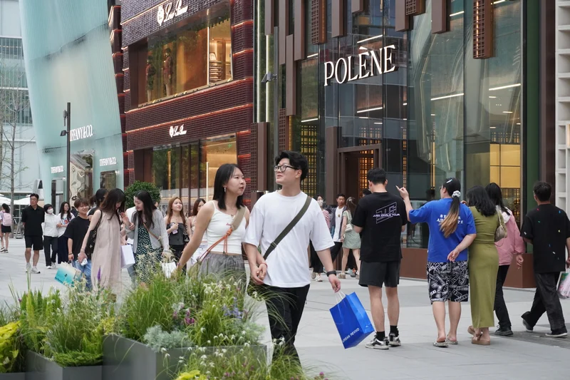China's economy slows further in July as retail sales barely grow, investment slump steepens