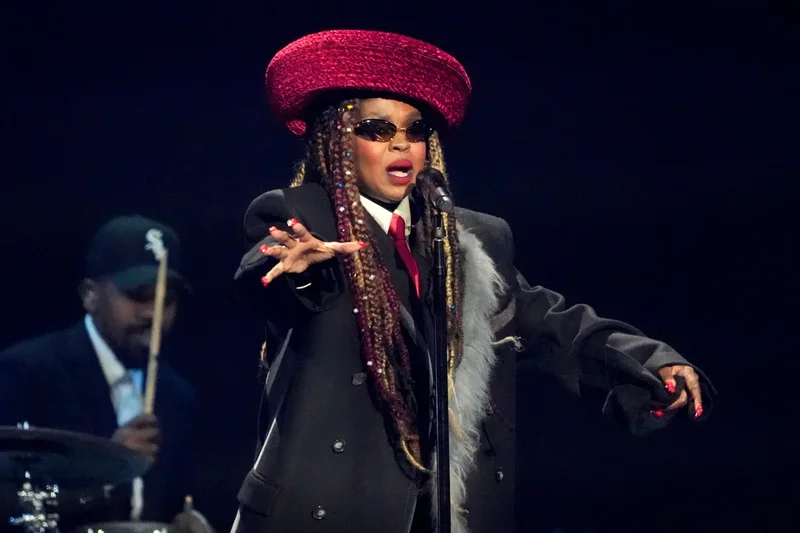 Ms. Lauryn Hill and Fugees' bandmate Wyclef Jean will headline Global Citizen's antipoverty festival