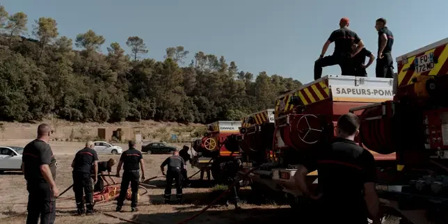 The lessons from the blaze that defied French firefighters for 18 days