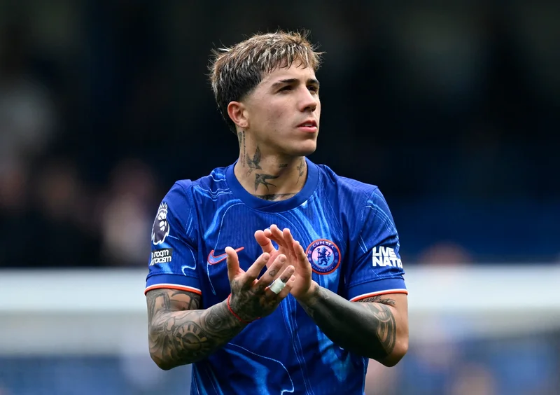 Transfer: Chelsea set Friday deadline for Man City to complete Enzo Fernandez deal