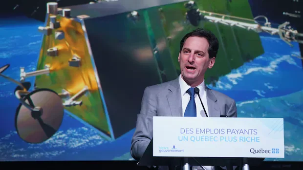 Military satellite deal could set stage for new battle over cabinet secrecy