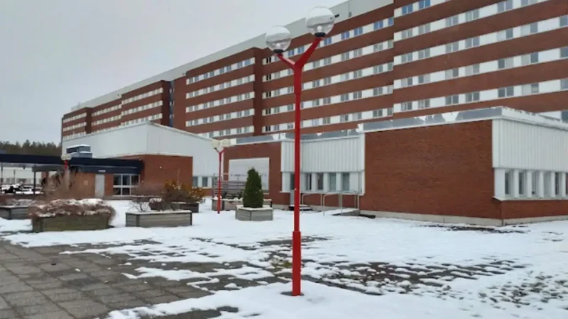 Swedish hospital uses stored winter snow to cool building in summer