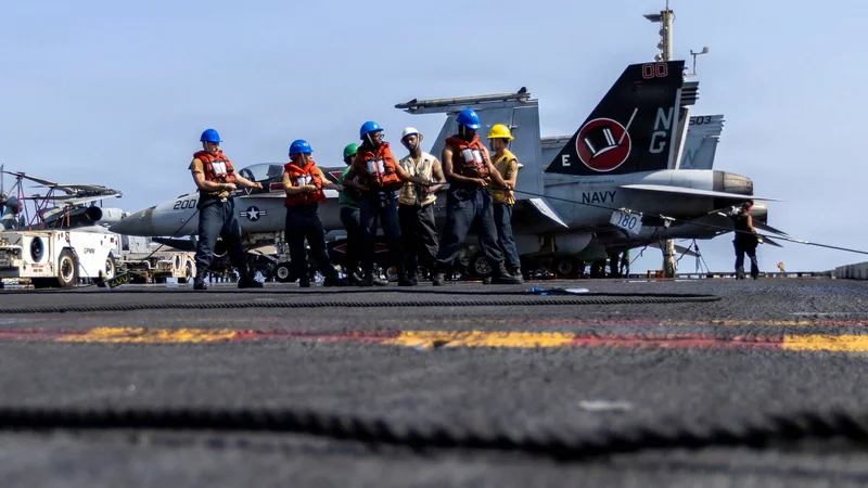 Top U.S. commander acknowledges mental health issues on USS Lincoln