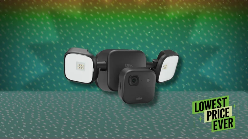 This Blink Wireless 2K Floodlight Camera Is 40% Off Right Now