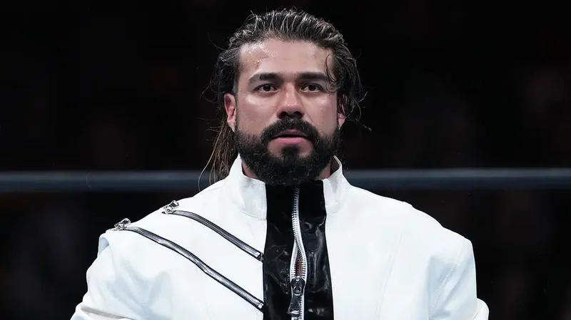 AEW star shows nasty cut on head, says he'll be out of action for 'a few days or weeks'