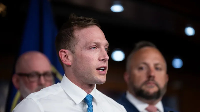 Miller calls for his own ethics probe following abuse allegations