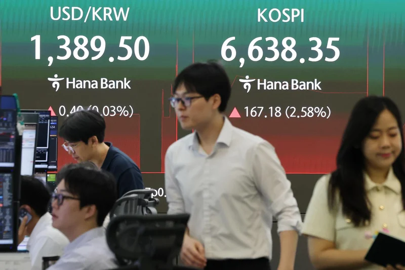 Seoul shares open higher as US bond yields retreat