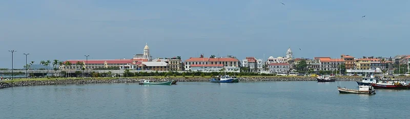 Panama’s Casco Antiguo Launches Five Electric Buses with WiFi and Cameras