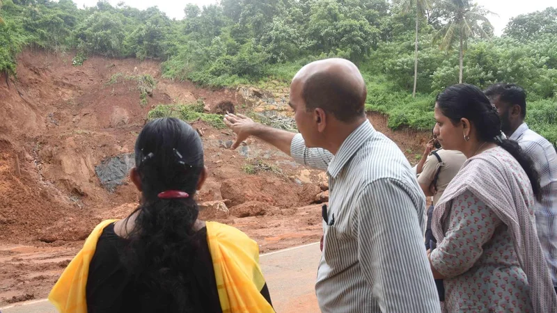 Panakkad landslip: traffic reopening put off to Friday amid rain alert