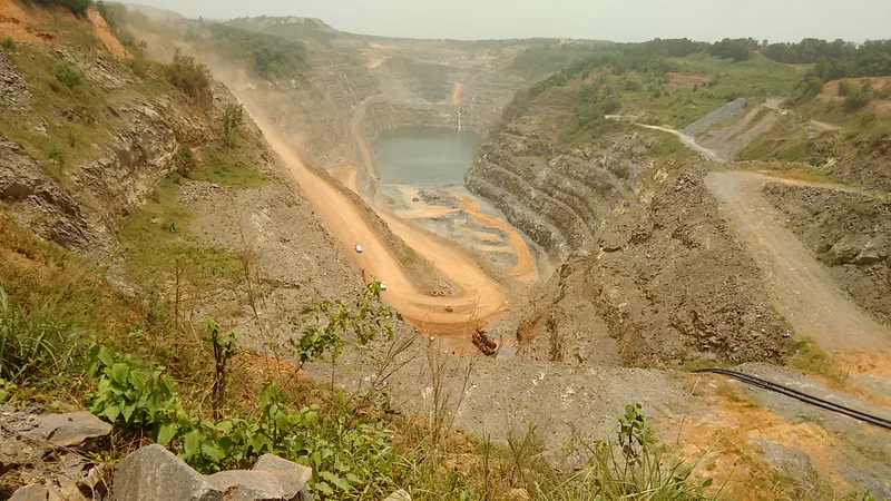 Guinea Bans Raw Gold Exports, Demands Local Refining