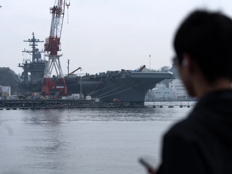 US aircraft carrier expected to relieve USS Lincoln in Middle East