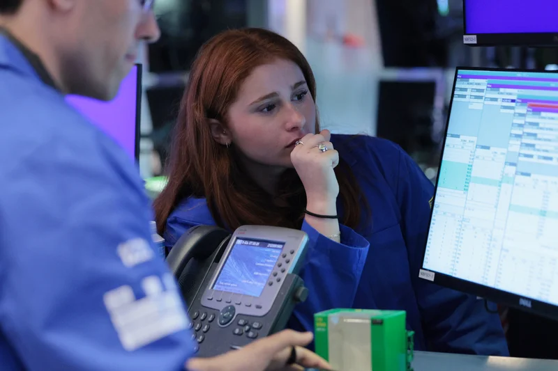 S&P 500 is experiencing violent surge often seen at major market tops. One chart analyst is worried