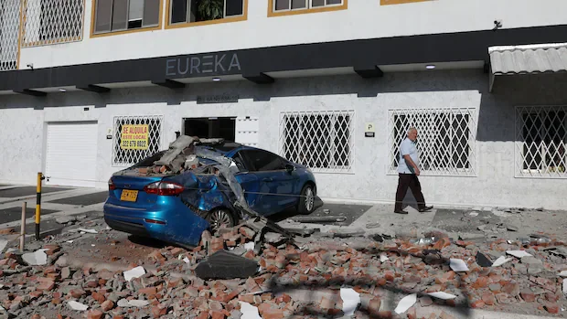 7.4-magnitude earthquake strikes in western Colombia, with early reports of injuries and damaged buildings