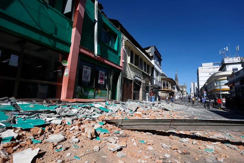 Colombia rocked by 7.4 magnitude earthquake—its largest in the past decade