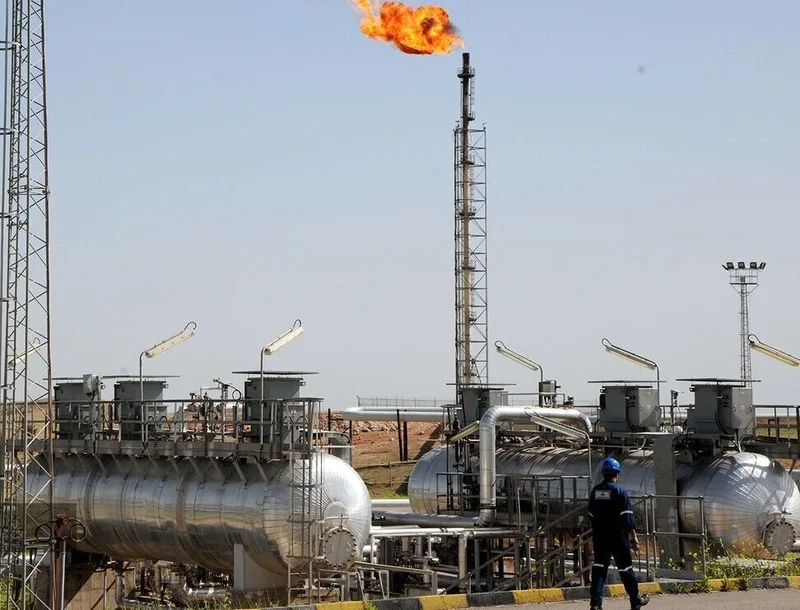 NISOC signs 30 investment contracts to boost production, reduce flaring