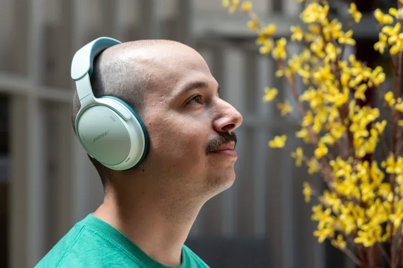 Bose QuietComfort Headphones (2nd Gen) Review: Still More Quiet and Comfortable Than Most