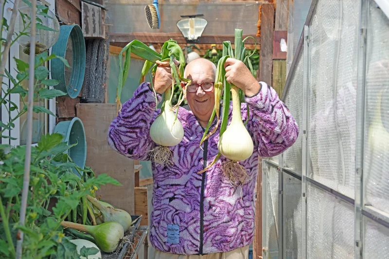 Viral gardening grandad sets out to inspire the young
