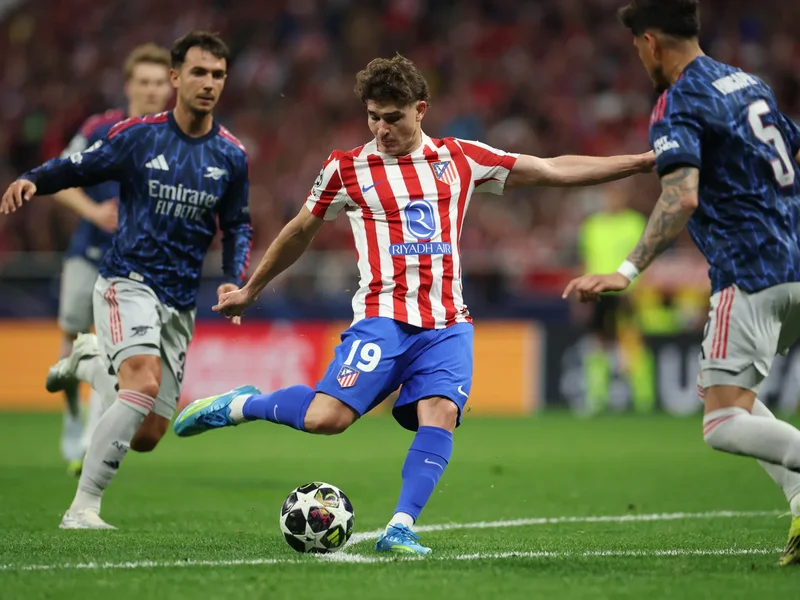 Atletico Madrid will not sell Alvarez amid Barcelona interest, says Simeone