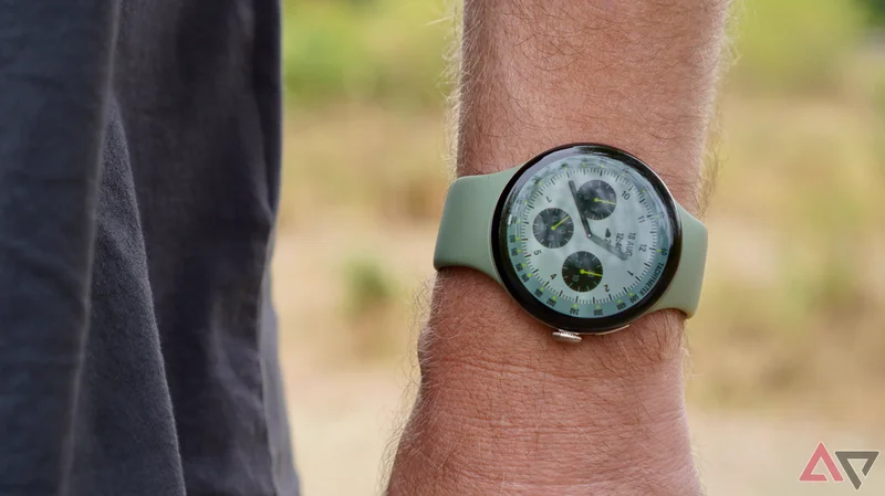 The Pixel Watch 5 is disgustingly good, except for the one thing I can't ignore
