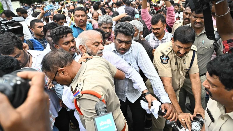 YSRCP launches three-day State-wide protest seeking CBI probe into ‘DSC irregularities’