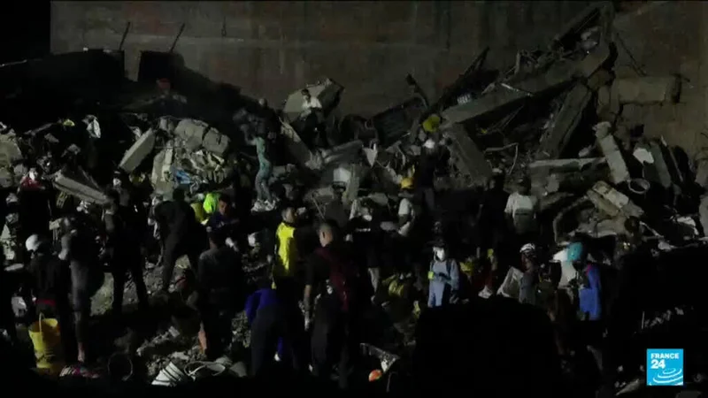 Colombia: Bogota's search for survivors continues