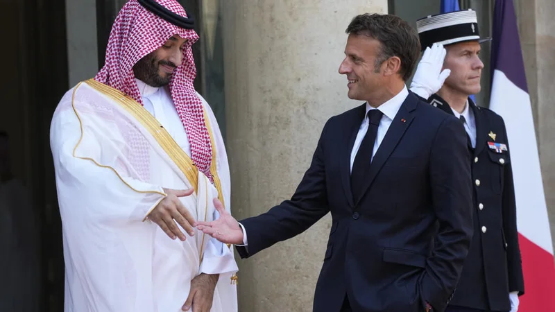 Saudi crown prince heads to France as Paris seeks closer Gulf ties