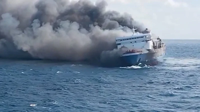 5 dead in Indonesia ferry fire, 41 missing