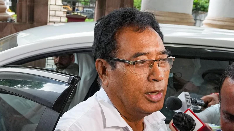BJP MP issues apology for remarks at Netaji after FIRs registered by Bengal police